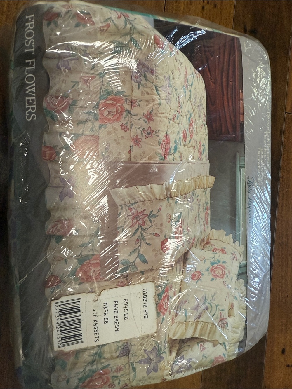 Lady Pepperell Vintage Grandeur 4-Piece King Sheet Set Cream Frost Flowers NWT - Picture 2 of 2